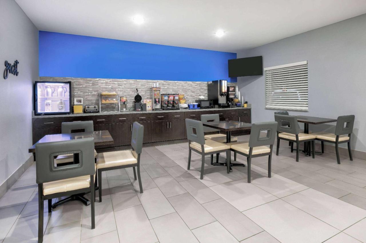 Days Inn By Wyndham Zachary La Exterior foto